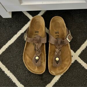 Birkenstocks Gizeh Braided
Oiled Leather - Habana size 37